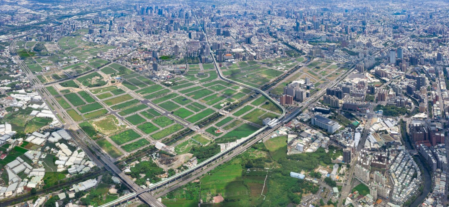 「臺中市水湳機場原址區段徵收區」配餘地及「臺中市第13期大慶市地重劃區」、「臺中市第14期美和庄市地重劃區」抵費地公開標售 歡迎踴躍投標 「臺中市水湳機場原址區段徵收區」配餘地及「臺中市第13期大慶市地重劃區」、「臺中市第14期美和庄市地重劃區」抵費地公開標售 歡迎踴躍投標