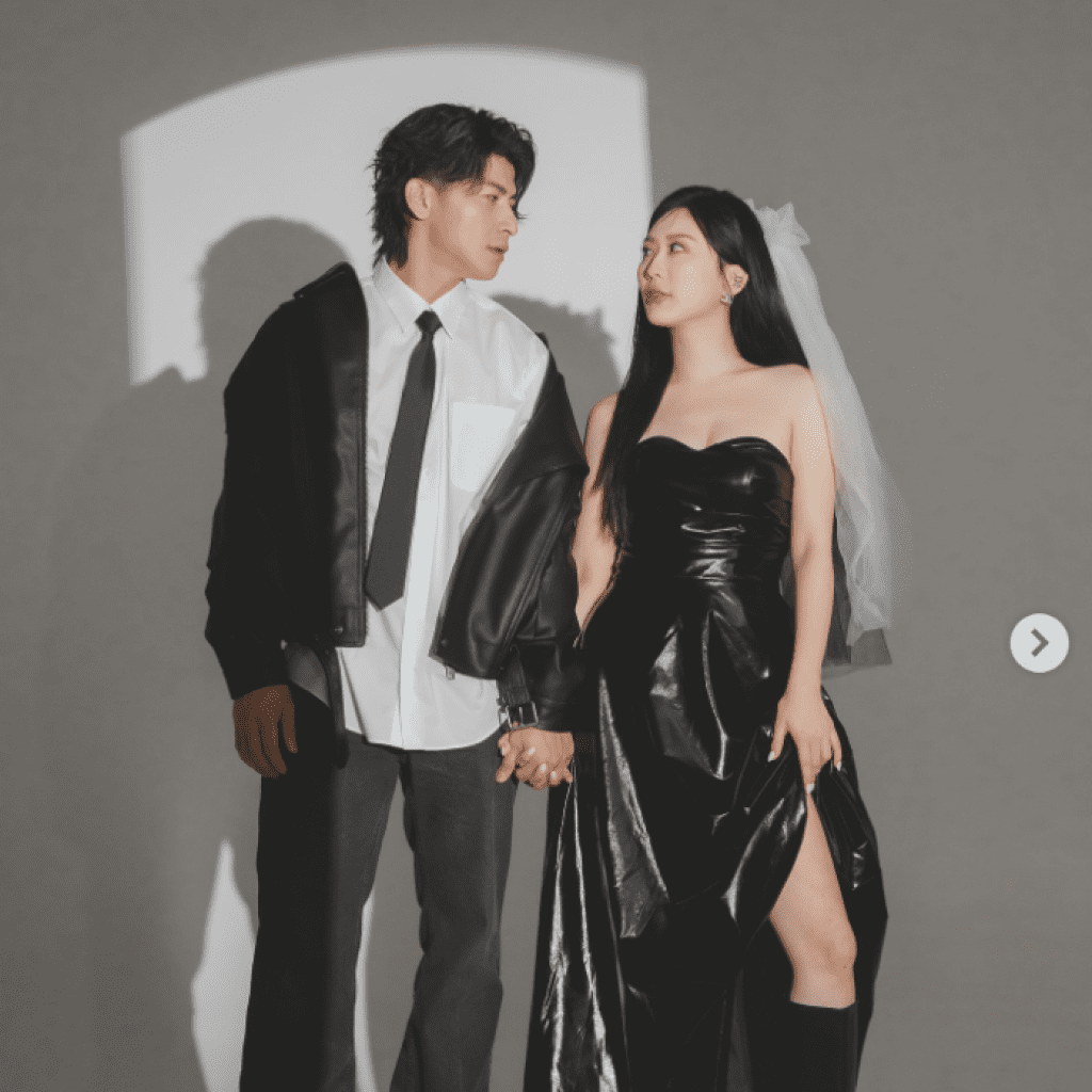 綺綺曬全家福　黑色婚紗搭陳傑憲甜蜜對視　全家高顏值