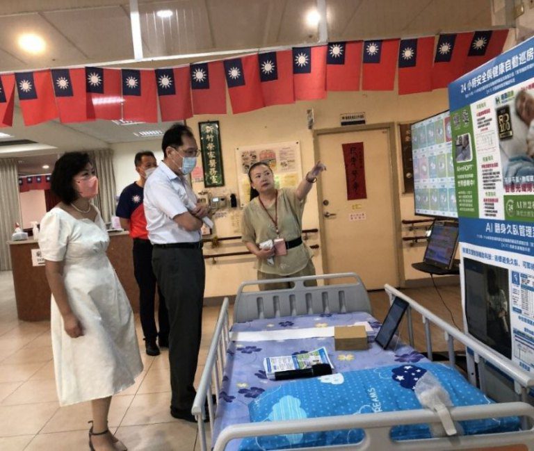 衛福部社家署攜手全國老人福利機構參訪新竹榮家　實地探索以人為本與智慧照護新典範