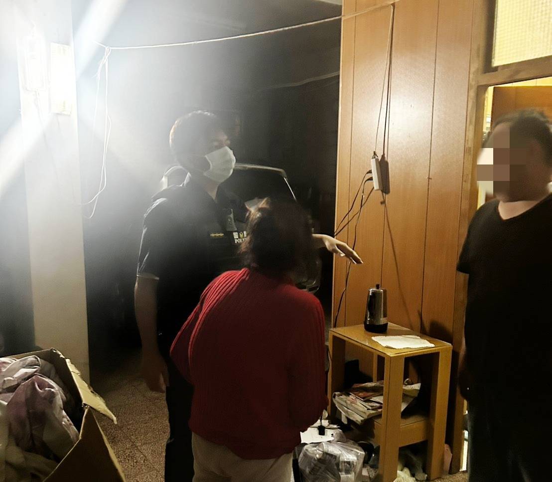 大園婦驚慌報警「房間遭陌生人闖入」 背後真相令人鼻酸 大園婦驚慌報警「房間遭陌生人闖入」 背後真相令人鼻酸