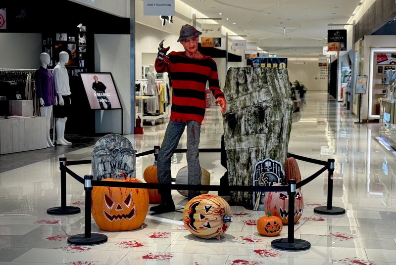 SKM Park Outlets 高雄草衙「南瓜鎮 鬼影來襲」盛大登場打造高雄最盛大的萬聖場景！