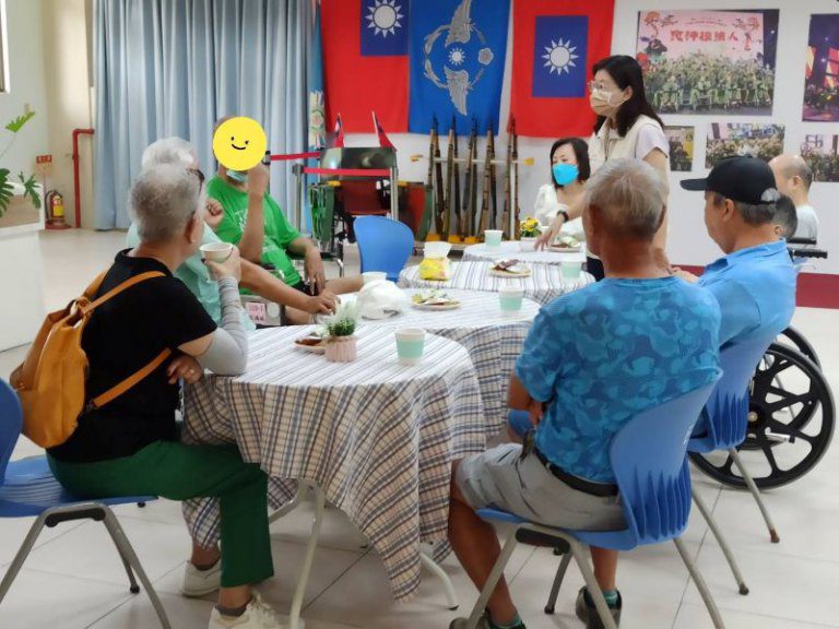 風城永恆之友愛心關懷新竹榮家　助住民長輩紓解困境