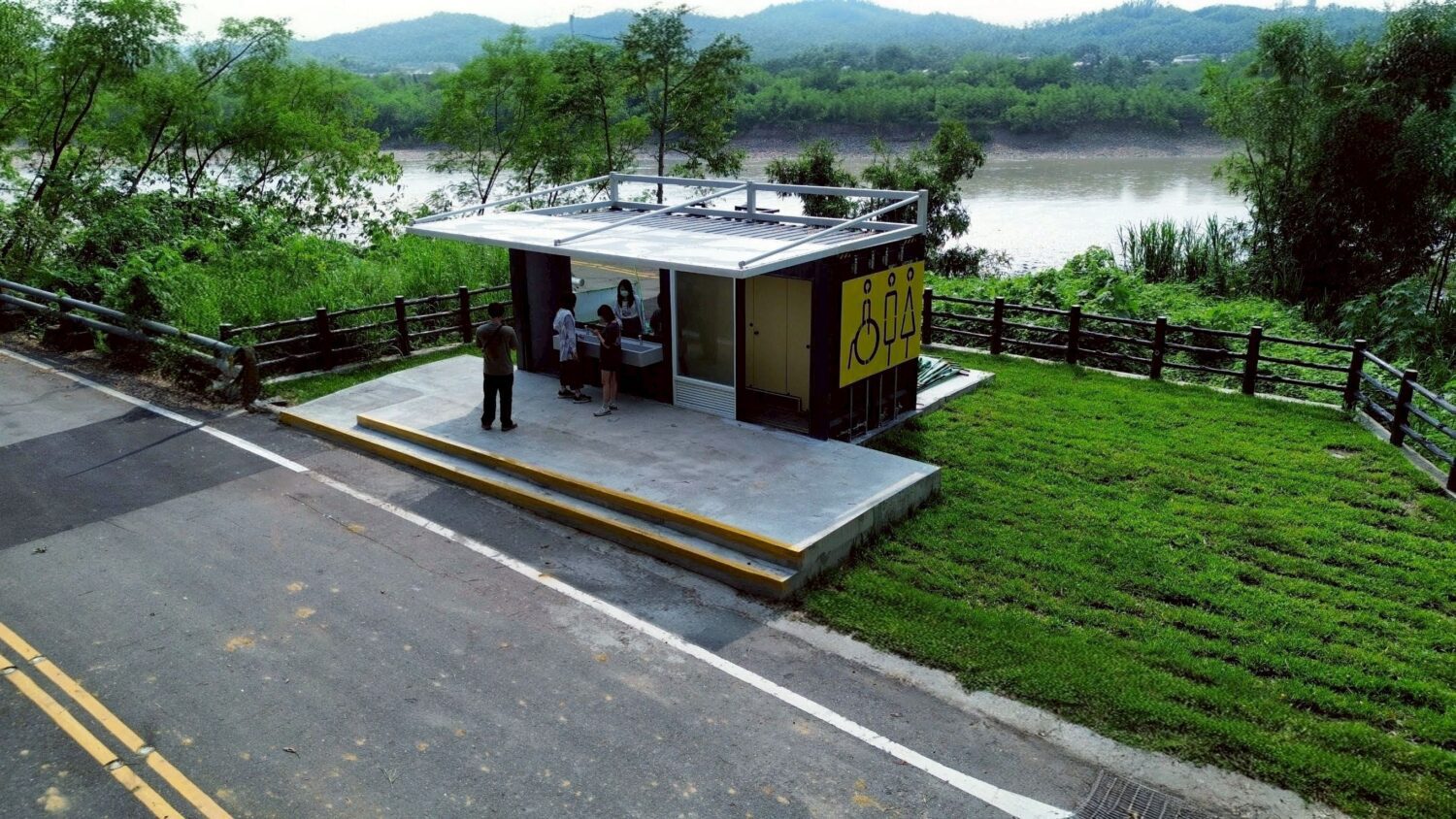 高雄旗尾山登山口公廁完工 健行族福音