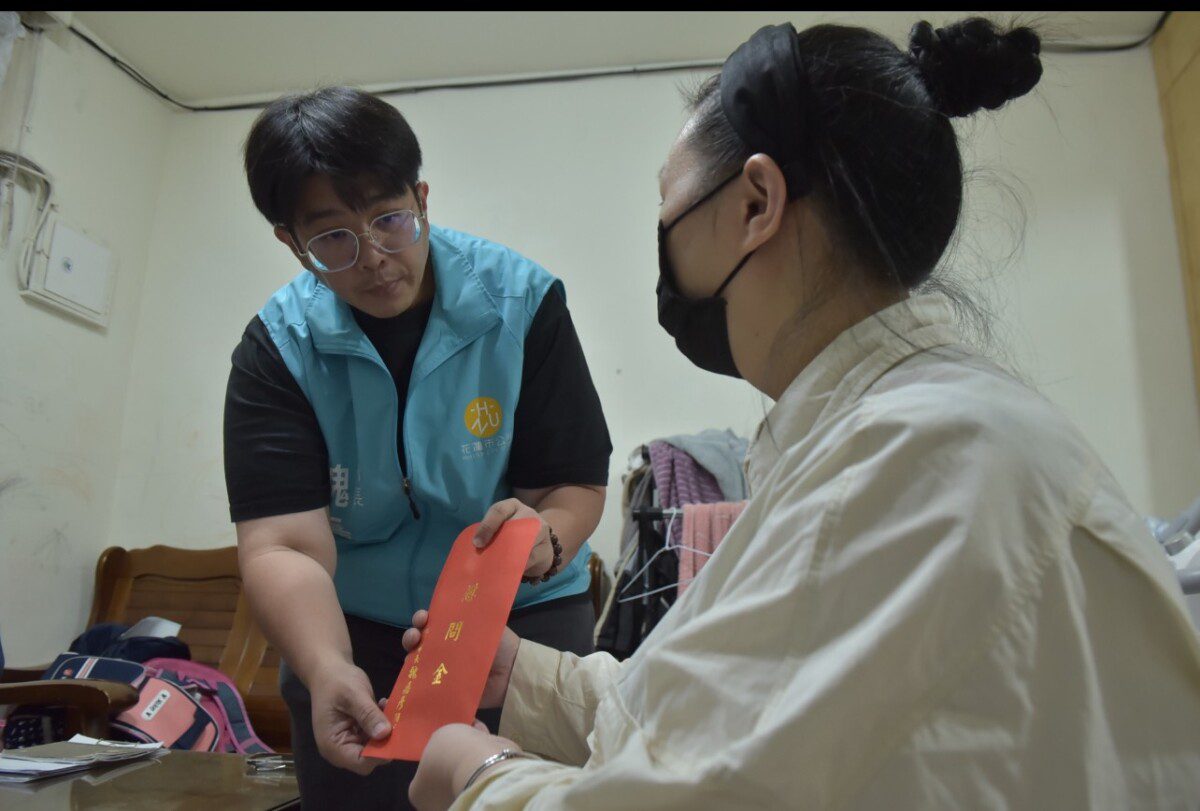 魏嘉彥市長急赴關懷蘇家　盼社會伸援守護一家十口