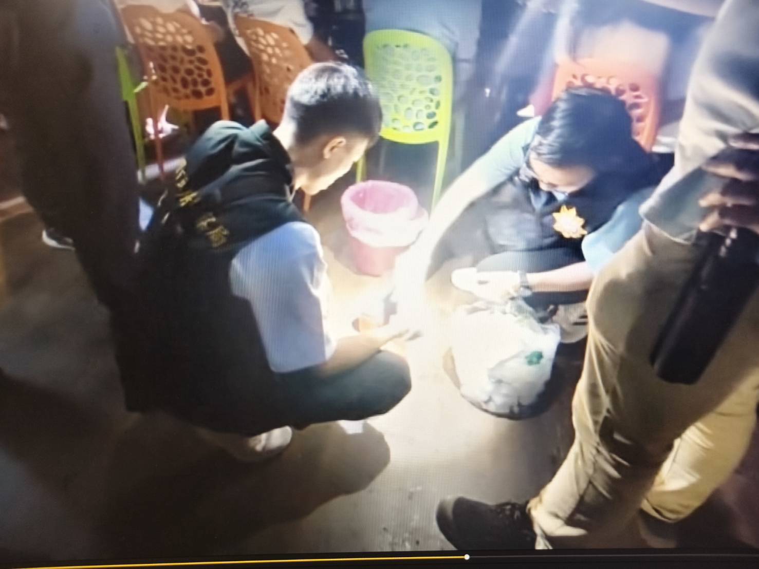 集集警偵破詐團逮17嫌 再查獲舞廳毒趴314人涉毒 集集警偵破詐團逮17嫌 再查獲舞廳毒趴314人涉毒