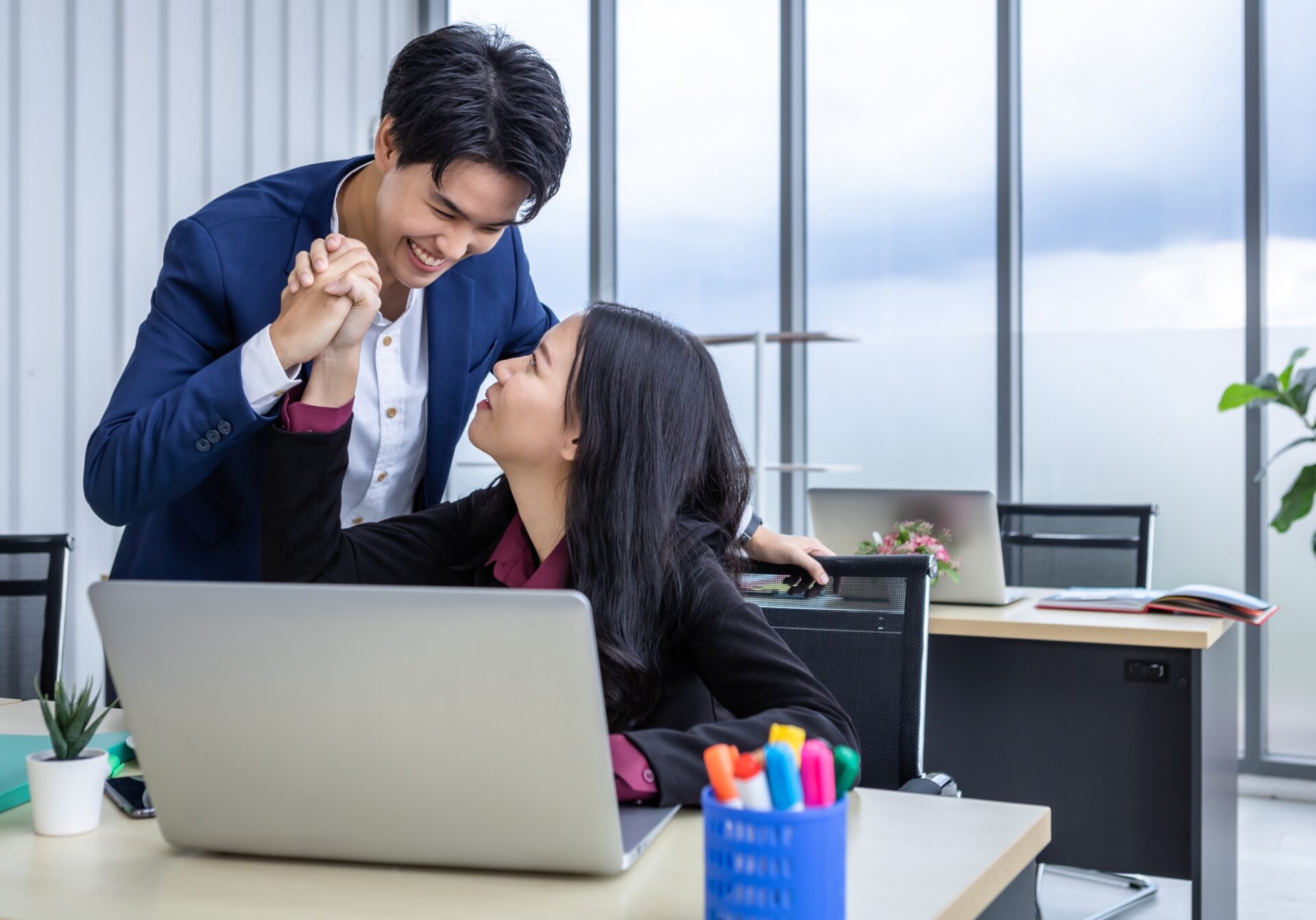 女人耍壞男人更愛！「4招反骨心法」讓男人對妳越來越著迷