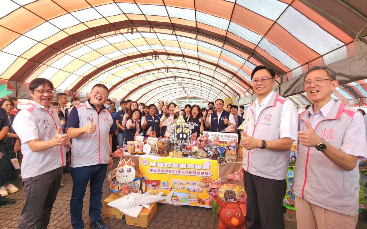 桃市府中元普渡1000台斤白米「好農神豬」吸睛 農業局「桃園好農」普渡特賣加碼延長至9/13