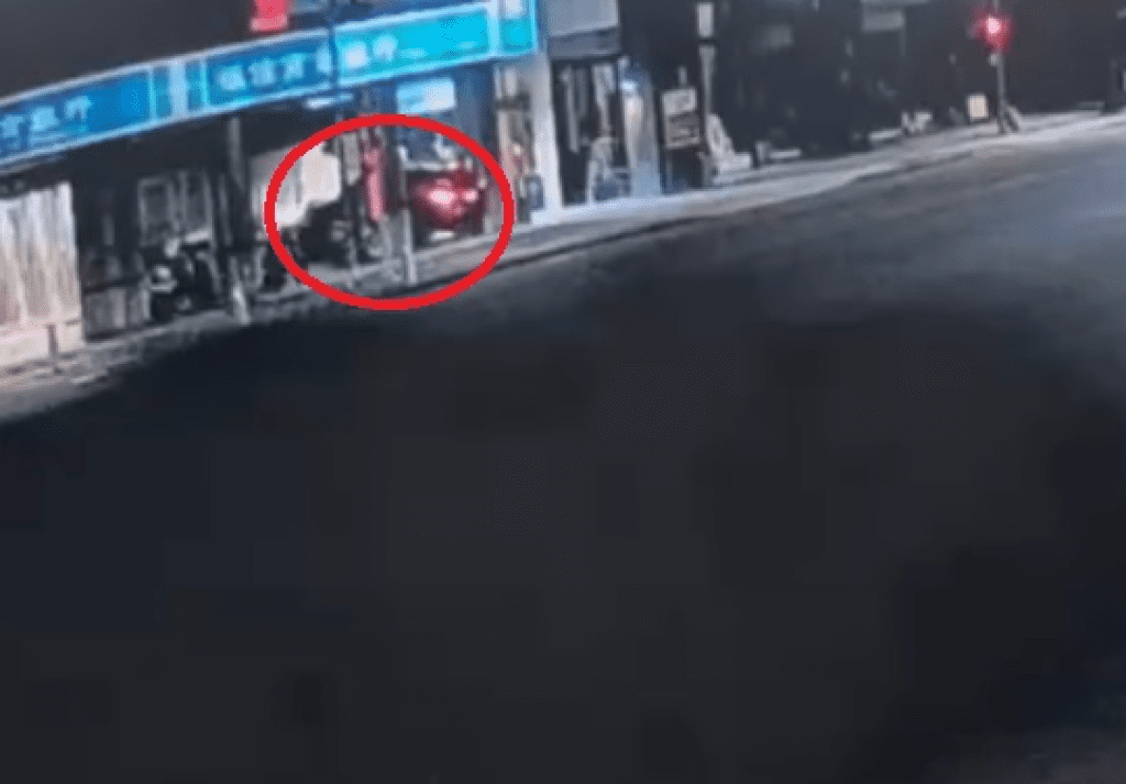 台中酒駕撞破銀行玻璃門落跑　警調監視器以車追人迅速查緝到案