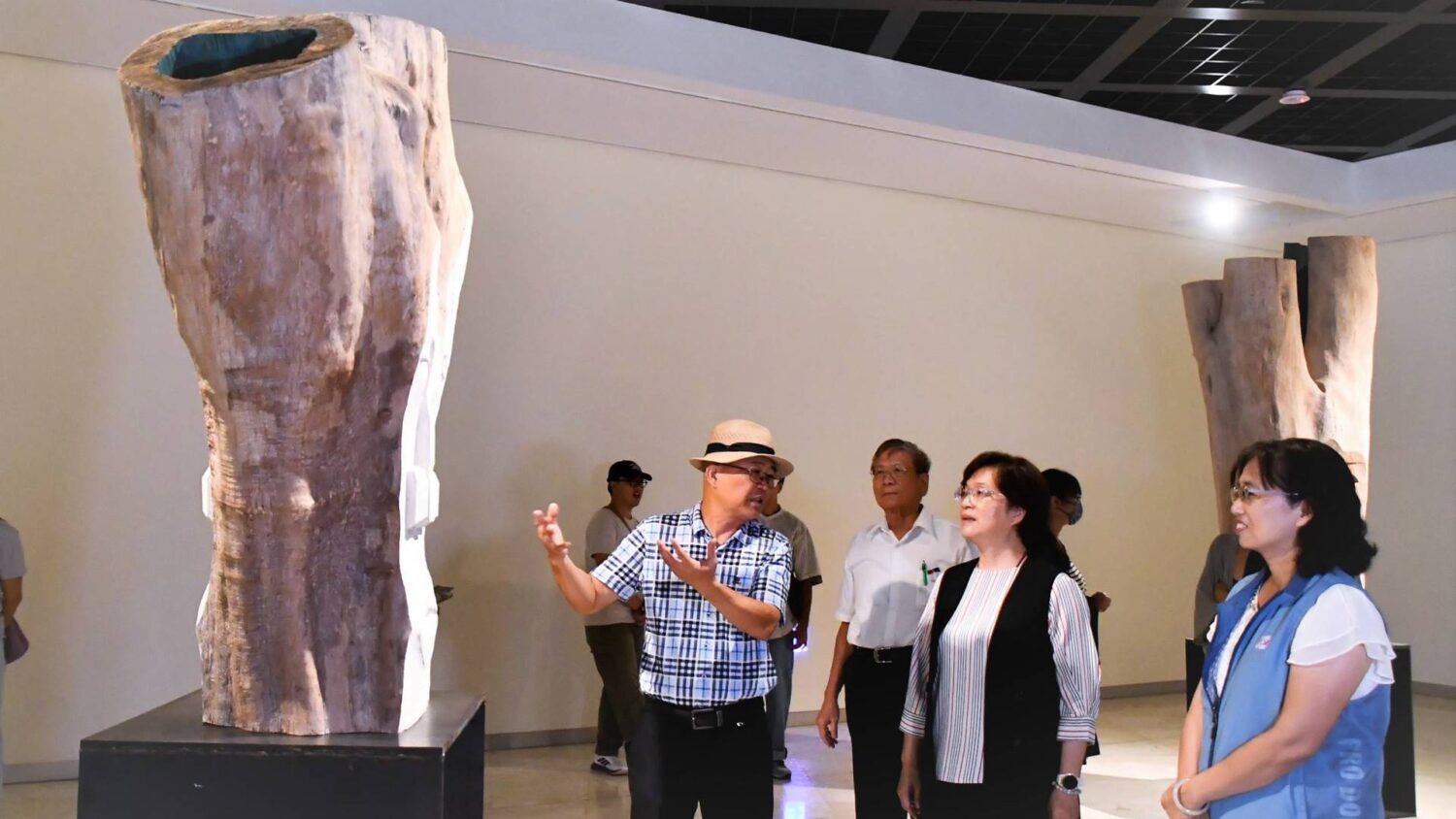 彰化美術館飄散木香　雕塑博士賴永興首度回鄉個展