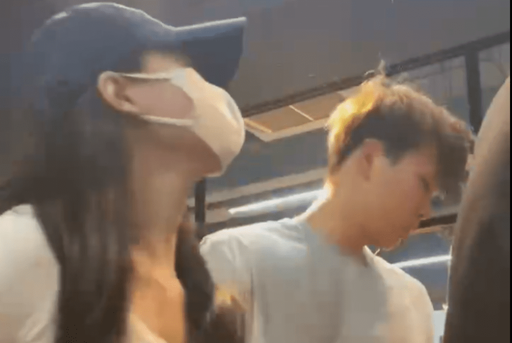 影／健身教練花式劈腿4女！2女得知真相爆怒　衝門市狂扇他耳光還潑水