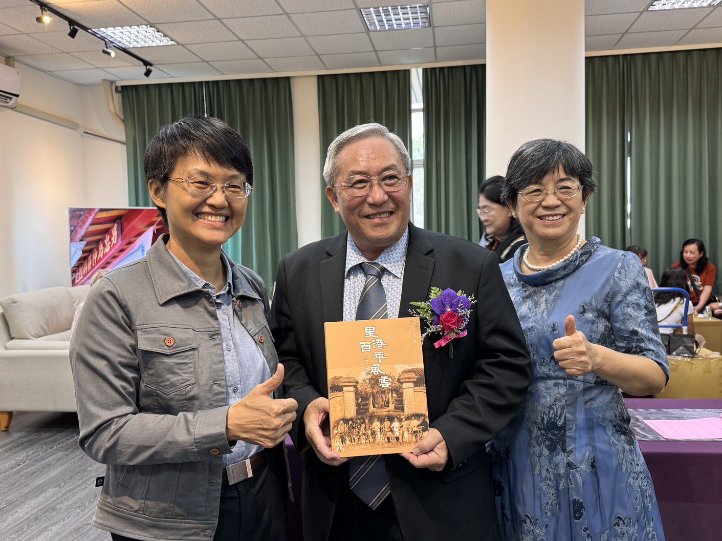 屏東里港百年風雲新書亮相 庶民村史洞見宏觀史 屏東里港百年風雲新書亮相 庶民村史洞見宏觀史