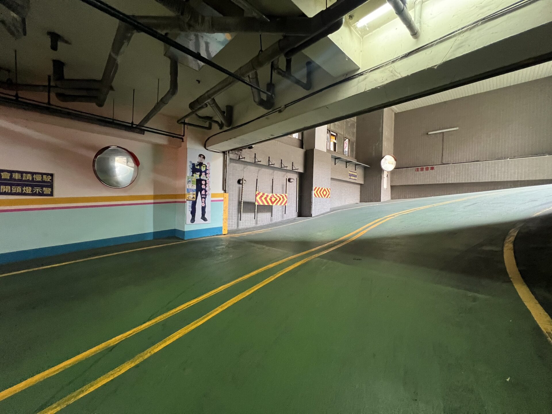 響應交通安全月 中壢警多元宣導共建安全環境 響應交通安全月 中壢警多元宣導共建安全環境