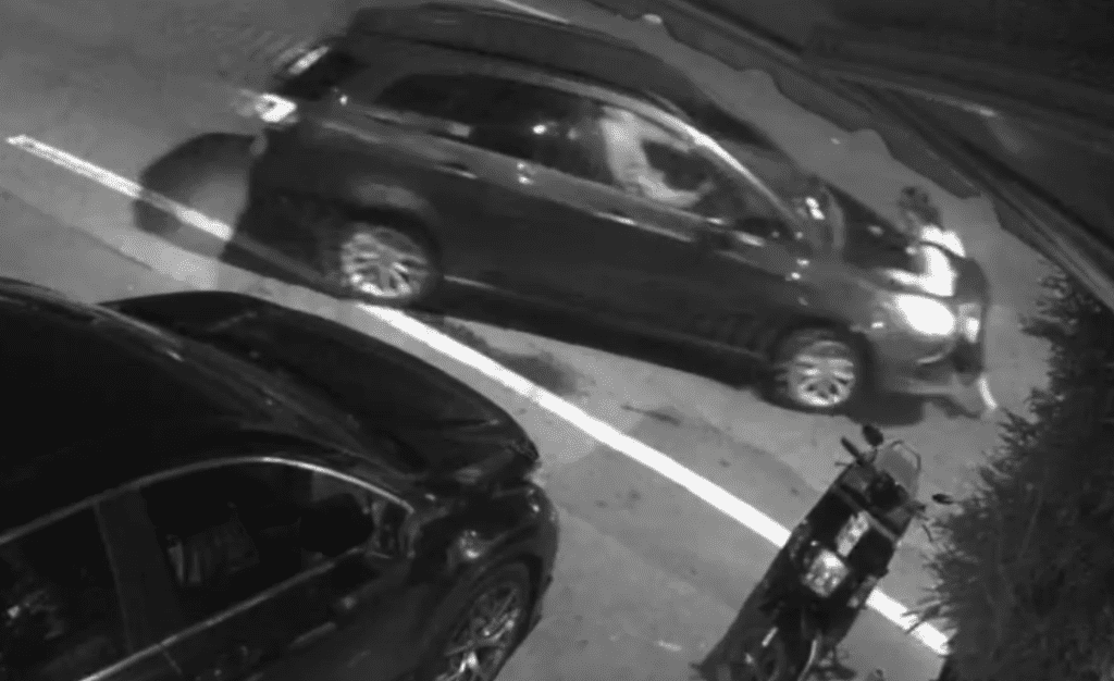 南投慘劇！女趴引擎蓋阻男友駕車離開　摔落地面遭輾斃