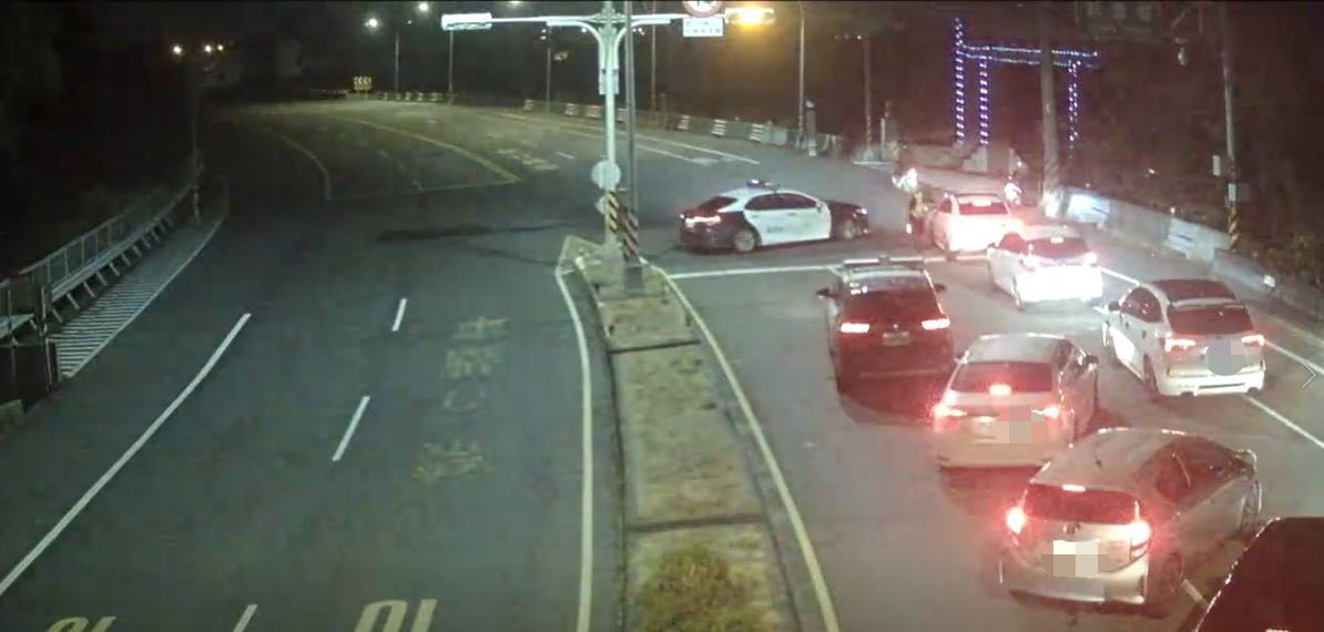 20小客車深夜聚集擾動社區 楊梅警出手維護安寧