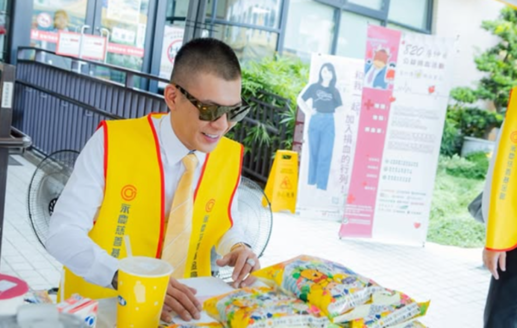 網紅鳳梨遭開槍又被潑糞　「已刪除好友」認被落井下石