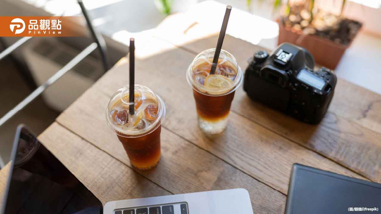 星巴克買一送一！全家拿鐵美式10元多1杯