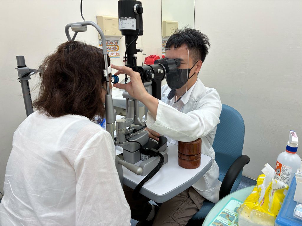 眼睛茫霧看不清要小心 錯失黃金治療期恐失明