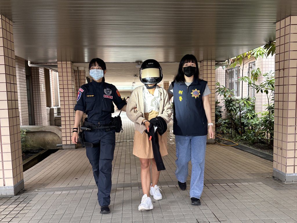假觀光真運毒 泰籍女夾帶15公斤大麻入關即遭逮 假觀光真運毒 泰籍女夾帶15公斤大麻入關即遭逮