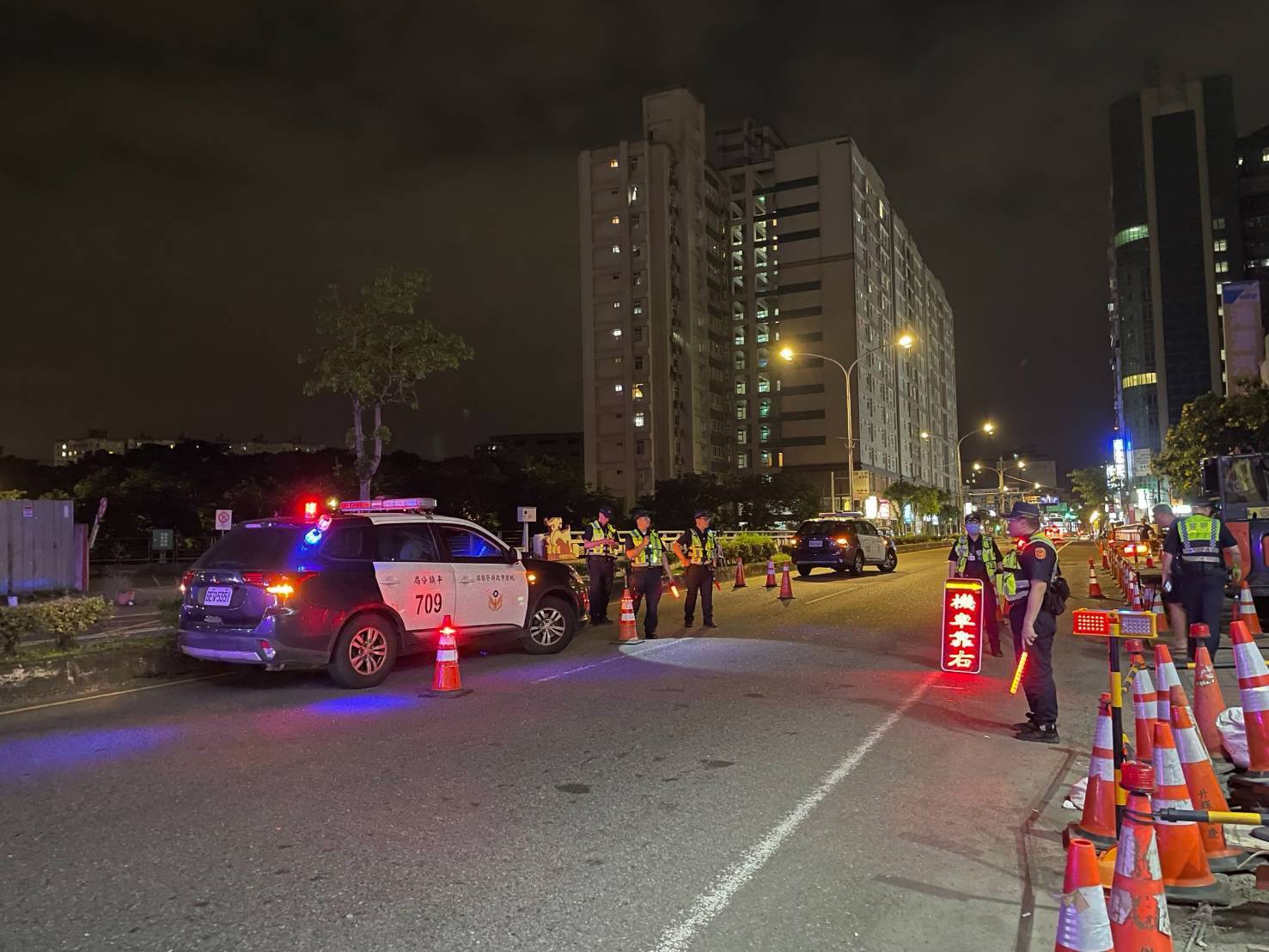 交通安全月加強取締違規 平鎮警籲駕駛落實「這件事」 交通安全月加強取締違規 平鎮警籲駕駛落實「這件事」