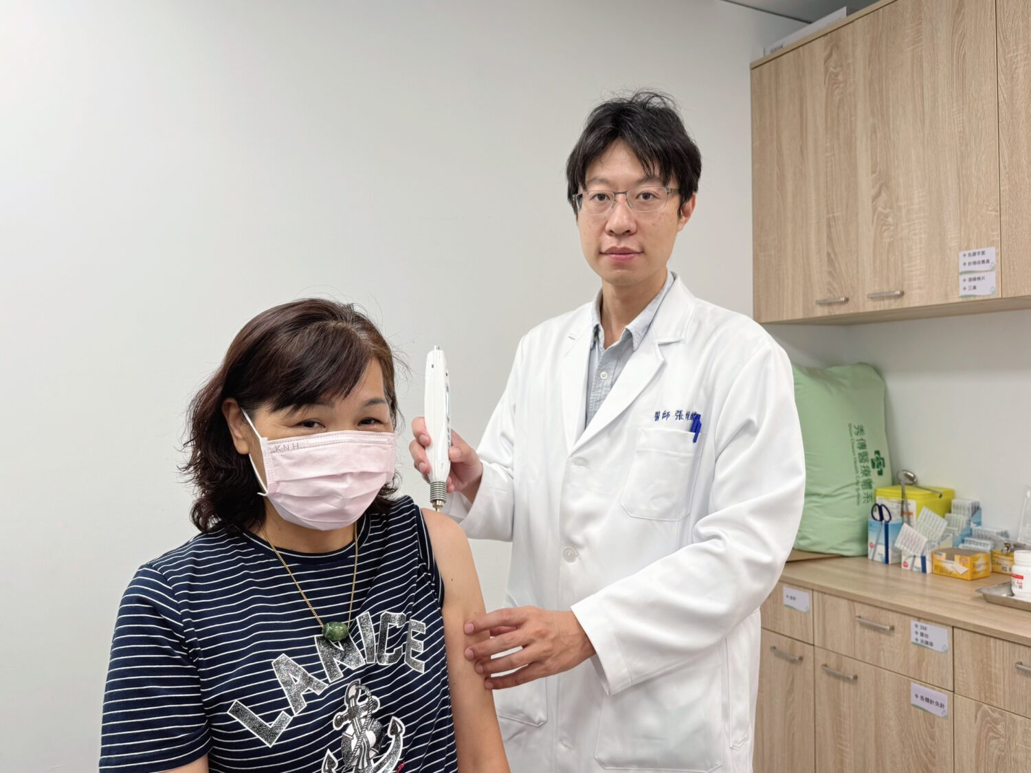 揮別「五十肩」！ 高雄秀傳醫院針灸結合小針刀治療精準鬆解關節沾黏