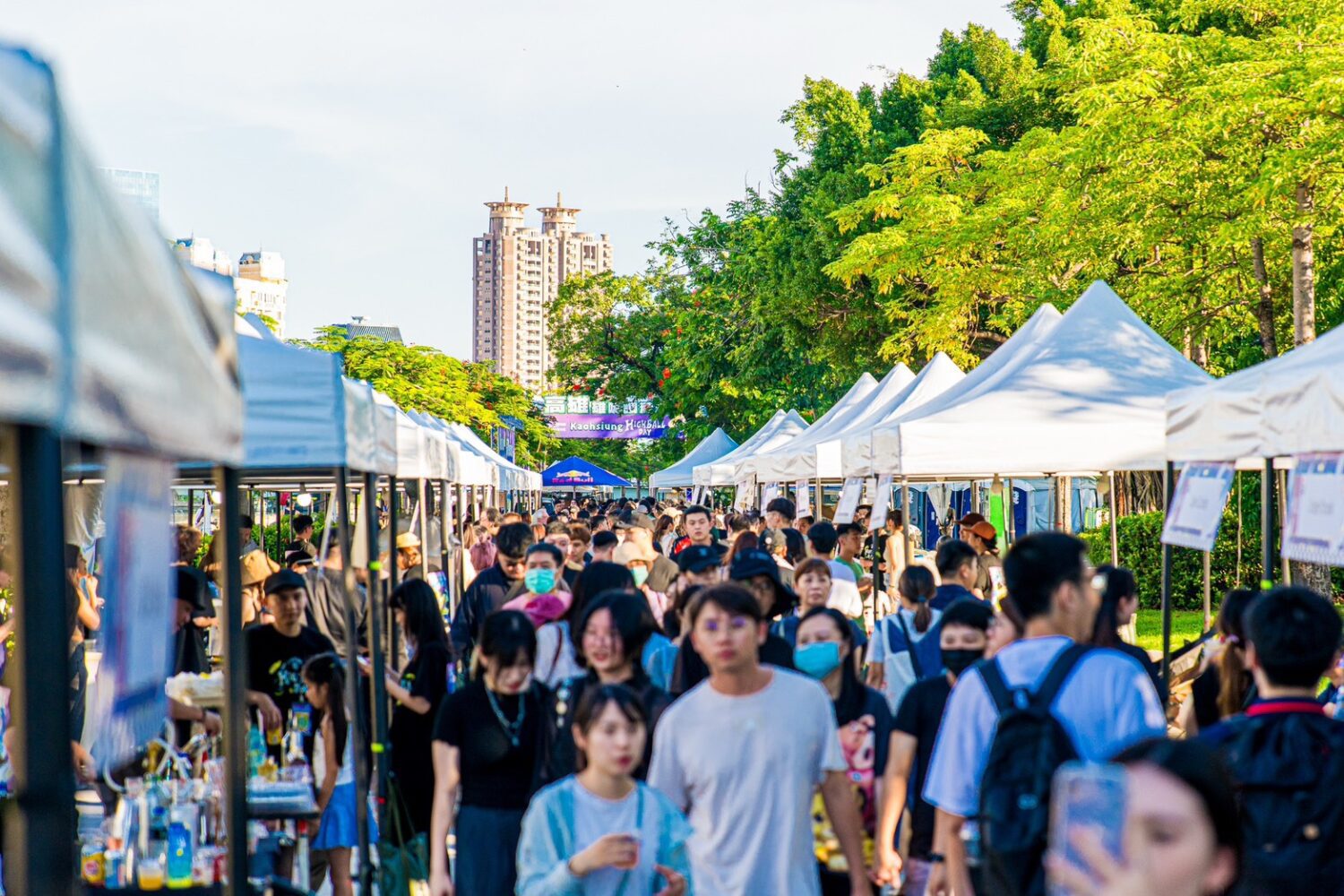 高雄觀光局邀您愛河畔微醺「2025雄嗨調酒節」70+酒吧9/13齊聚