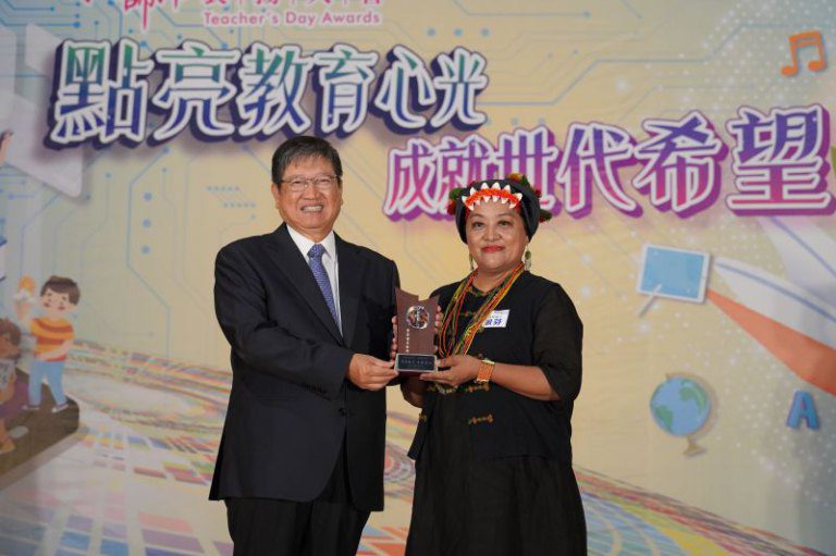 竹縣教師節表揚大會　楊文科：做老師後盾、發敬師獎勵金、考績獎金提前