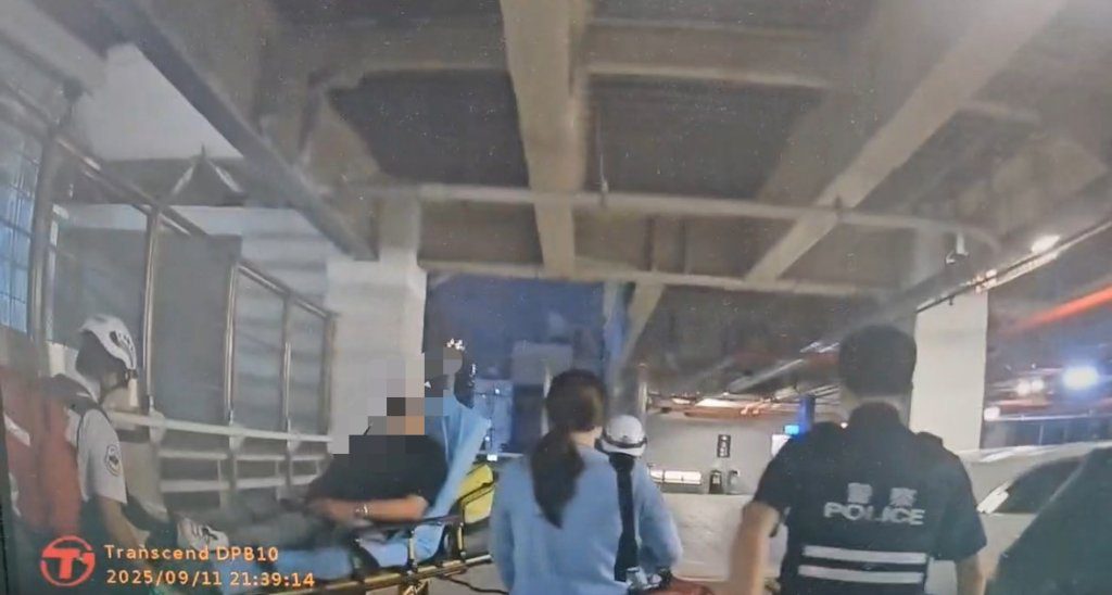 高鐵左營站意外!男「手扶梯上摔落」險遭捲入 民眾按暫停鍵搶命 高鐵左營站意外!男「手扶梯上摔落」險遭捲入 民眾按暫停鍵搶命