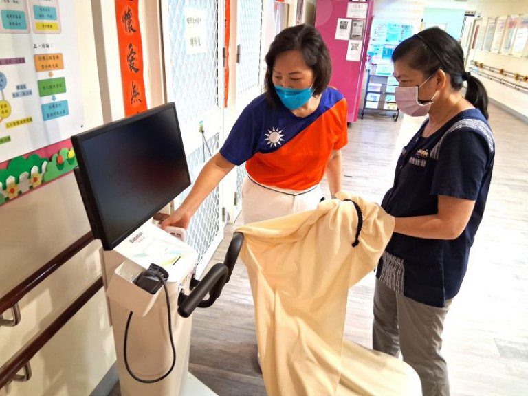 退輔會輔導訪查新竹榮家 肯定服務特色及智能照護發展亮點 退輔會輔導訪查新竹榮家 肯定服務特色及智能照護發展亮點