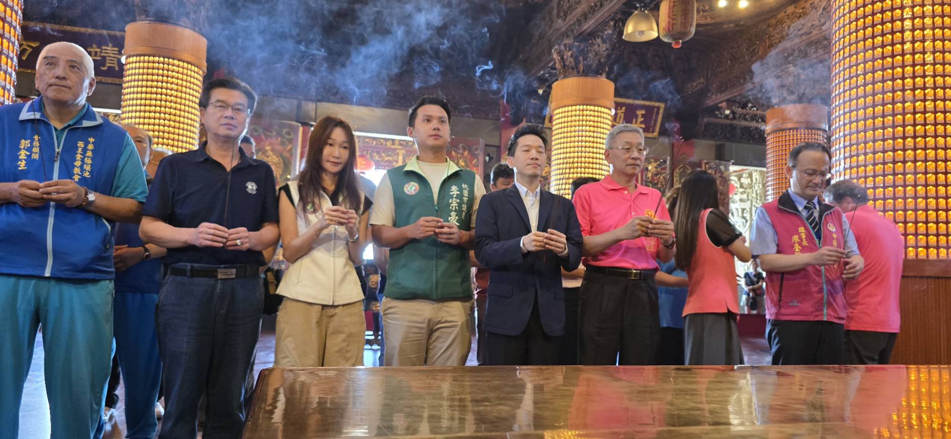 勤跑基層宮廟與民眾搏感情 何志偉堅不鬆口參選桃園市長