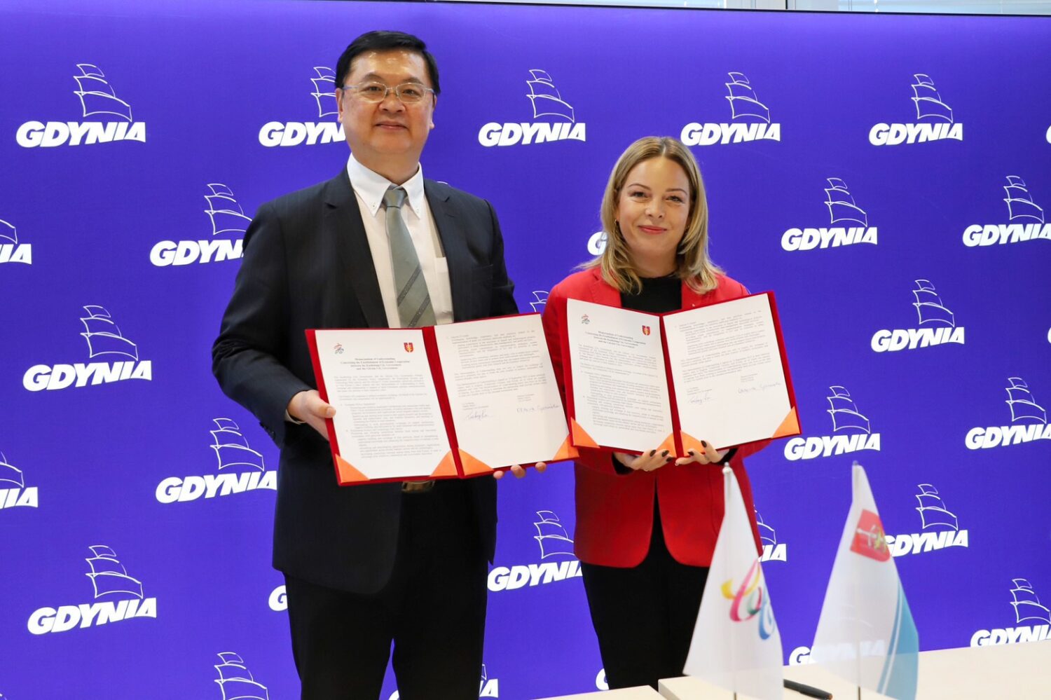 深化新創與智慧城市合作 高雄與波蘭格丁尼亞簽署合作備忘錄　