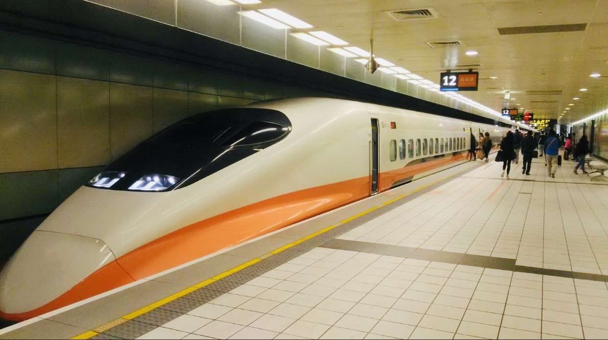 高鐵「寧靜車廂」政策準備上路 宣導多管齊下打造舒適旅程