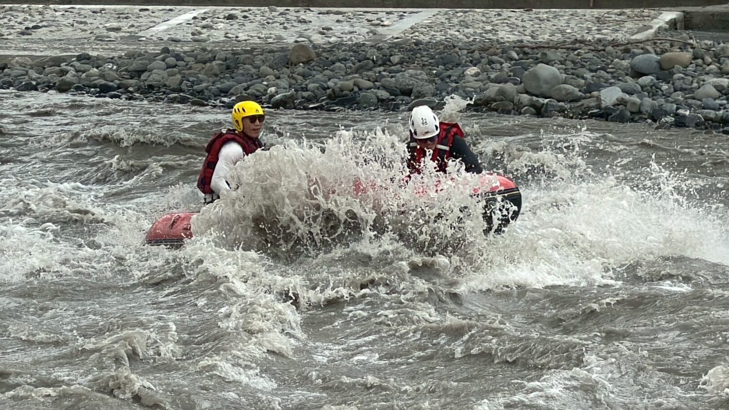 高雄市消防局舉辦IRB救援訓練 提升水域救災專業能力