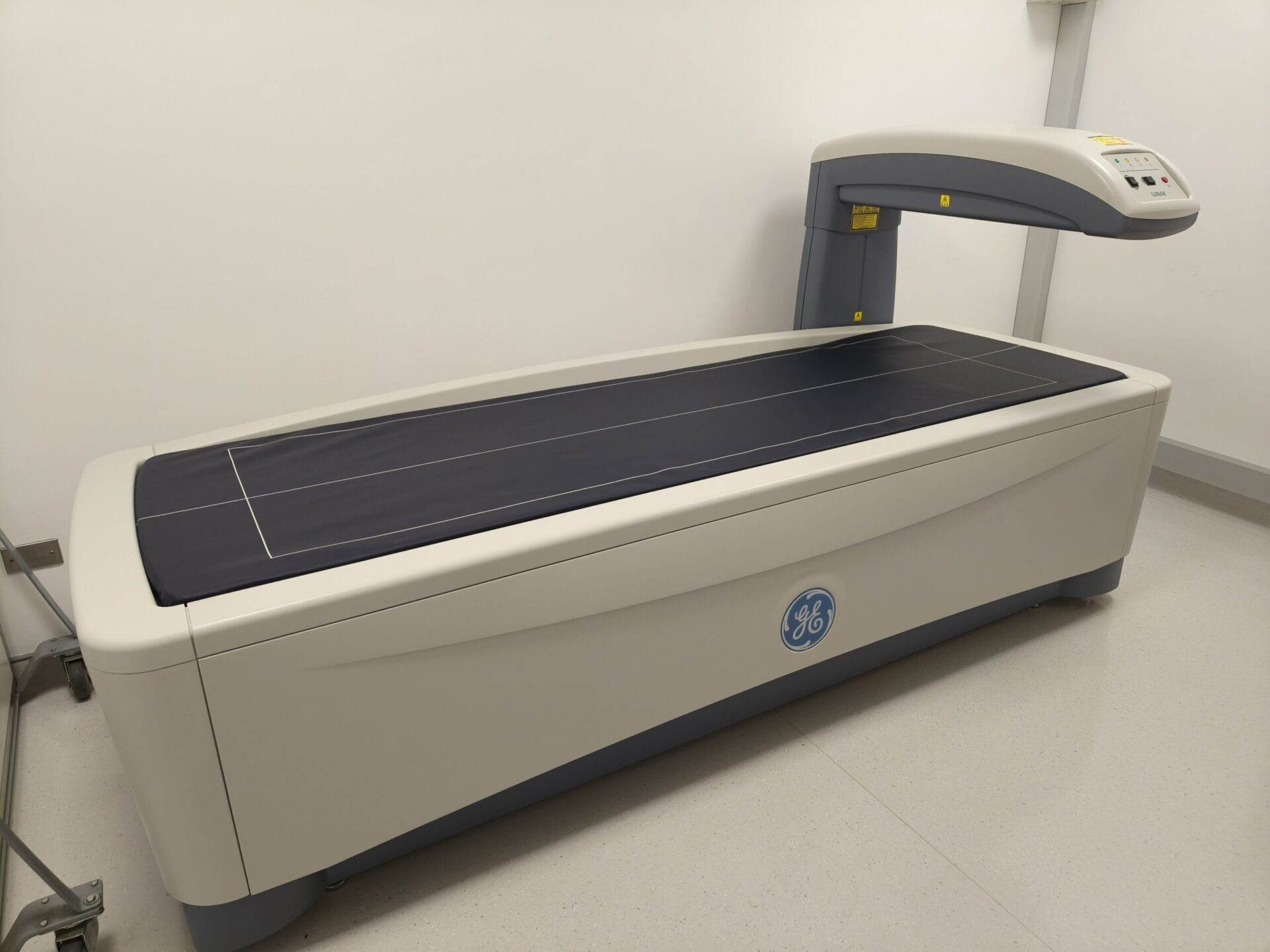 恩主公醫院引進全新一代DXA骨密度儀 這些族群應定期檢測