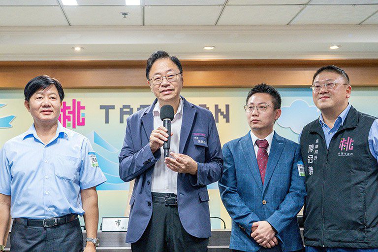 第19屆農金獎得獎表揚 金融績效與貢獻農會獲張善政市長表揚 第19屆農金獎得獎表揚 金融績效與貢獻農會獲張善政市長表揚