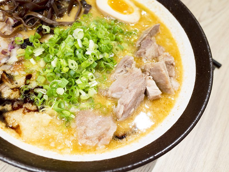 員林拉麵|炙燒五花肉酒香四溢 濃郁香氣直達心底! 員林拉麵|炙燒五花肉酒香四溢 濃郁香氣直達心底!