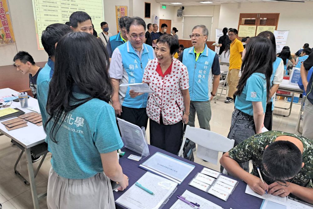 新竹榮服處就業媒合徵才　聯手竹產園區13廠商釋出逾460優質職缺