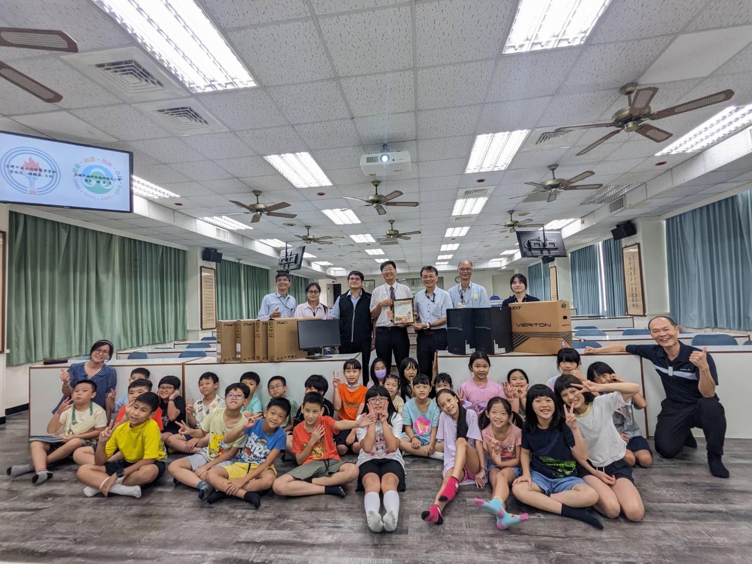 【中油煉製事業部】科技傳愛心 再生電腦助學童接軌數位新世代