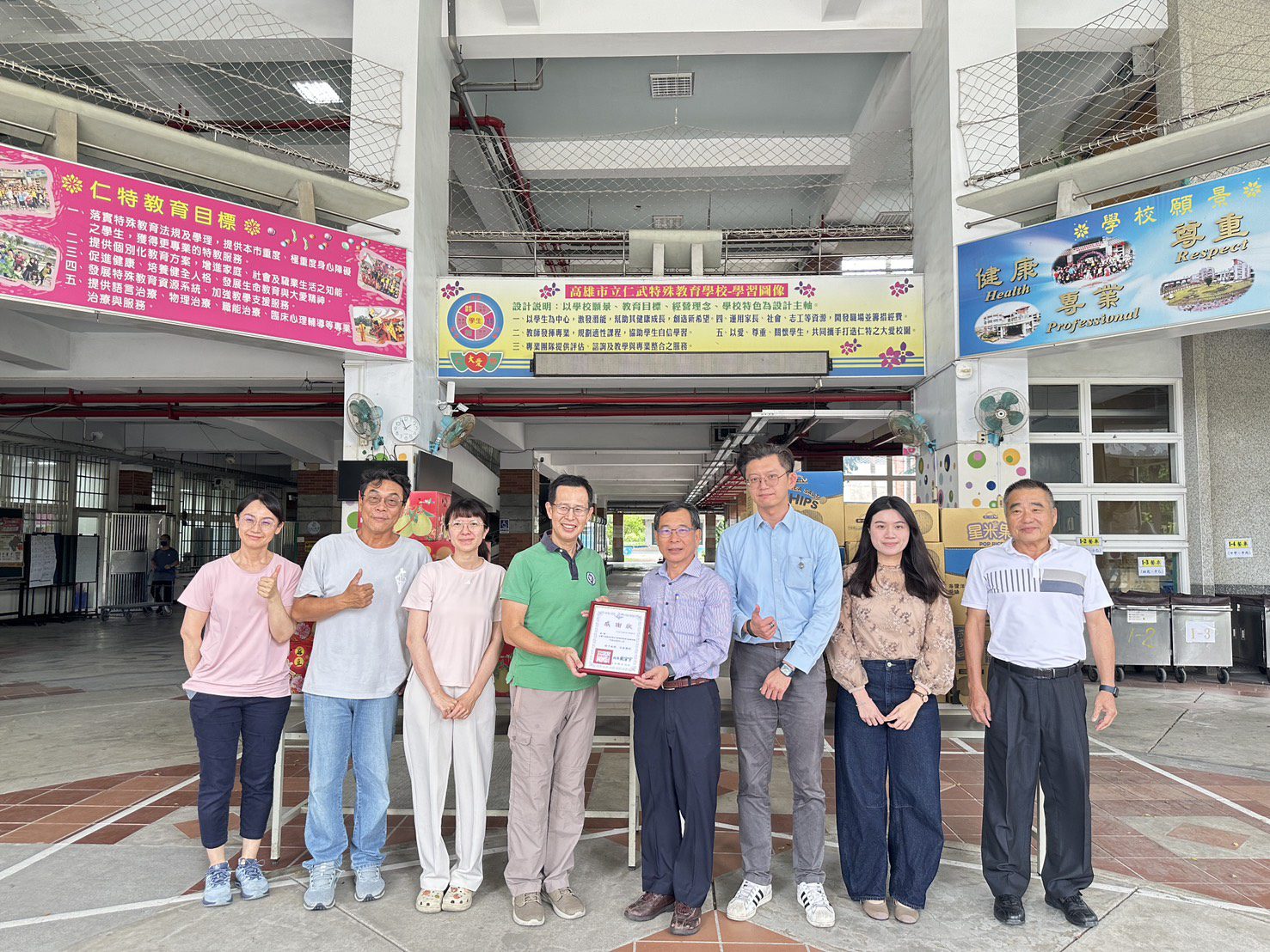 中油大林煉油廠送暖仁武特教　中秋前夕傳遞愛與關懷