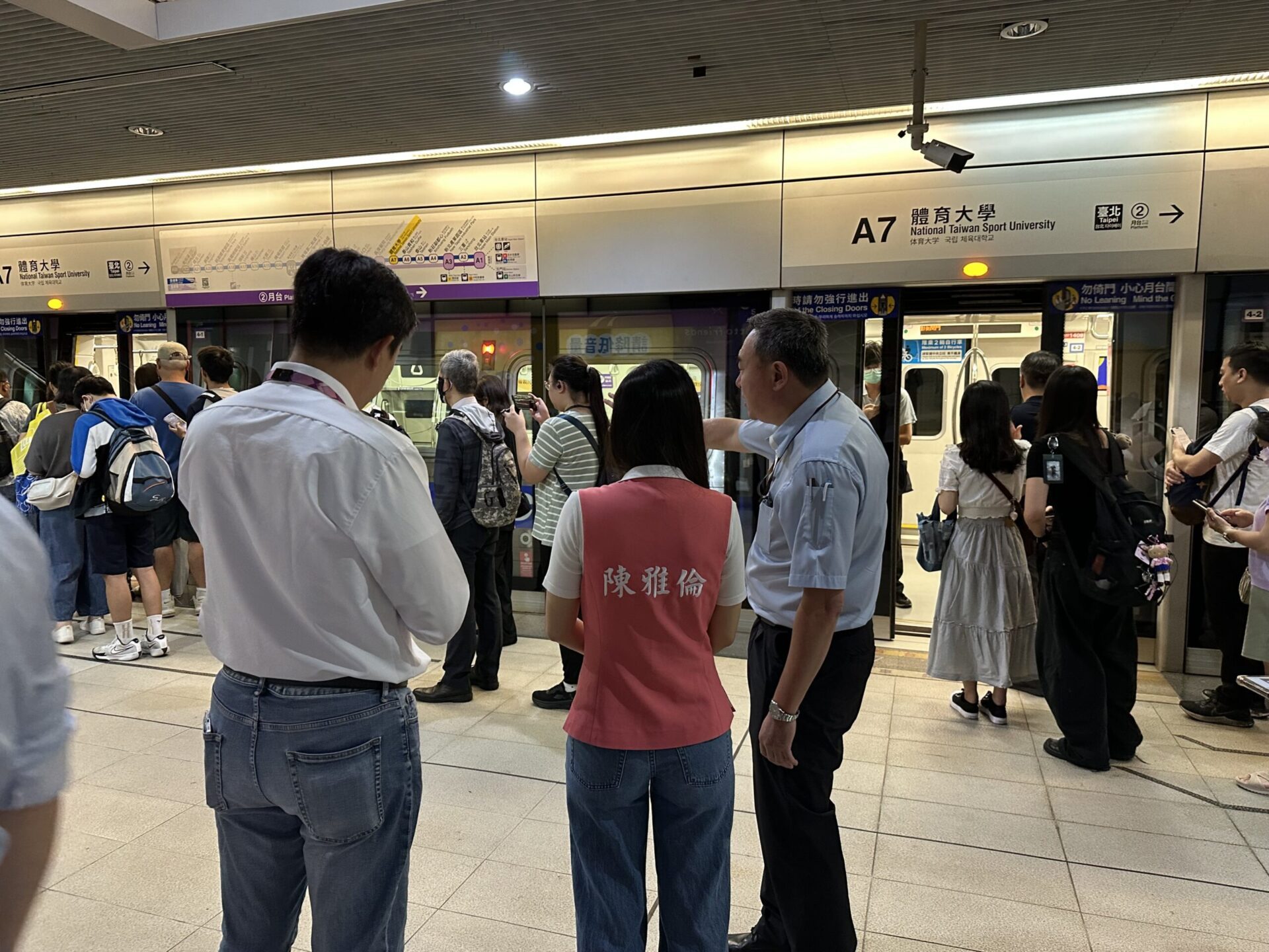 桃園機捷尖峰壅塞難治 陳雅倫提解方盼紓解客流 桃園機捷尖峰壅塞難治 陳雅倫提解方盼紓解客流