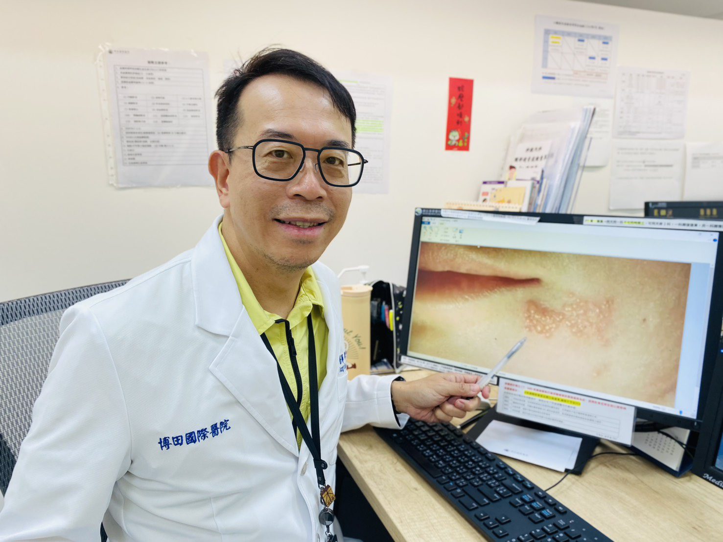 從唇皰疹到玫瑰疹，小水皰帶來的大麻煩