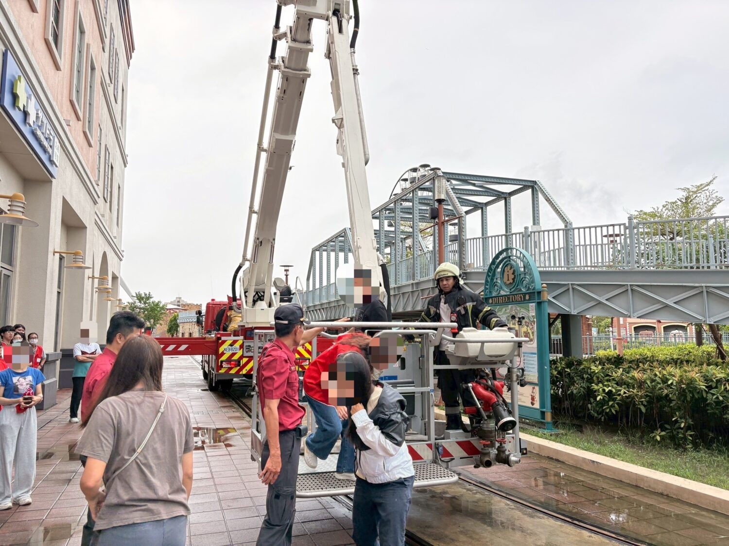 落實「人人都是防災士」理念  消防局第一大隊於SKM Park展開安全演練