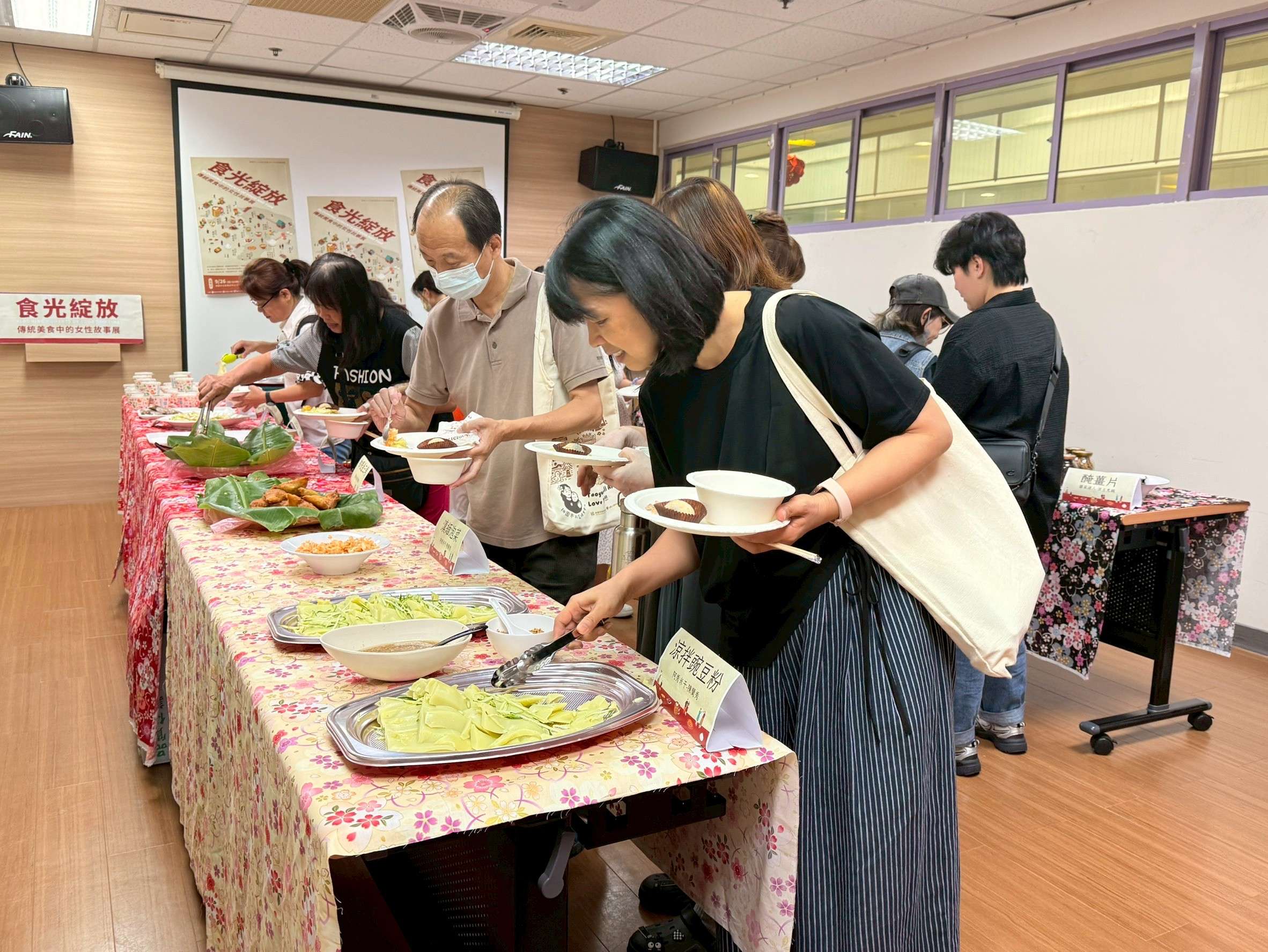 桃園《食光綻放》特展登場 12女料理人用美食述說歲月記憶