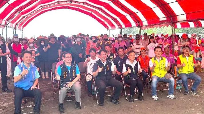 台電大林電廠舉辦小港區鳳鼻頭海灘淨灘 守護地方環境永績