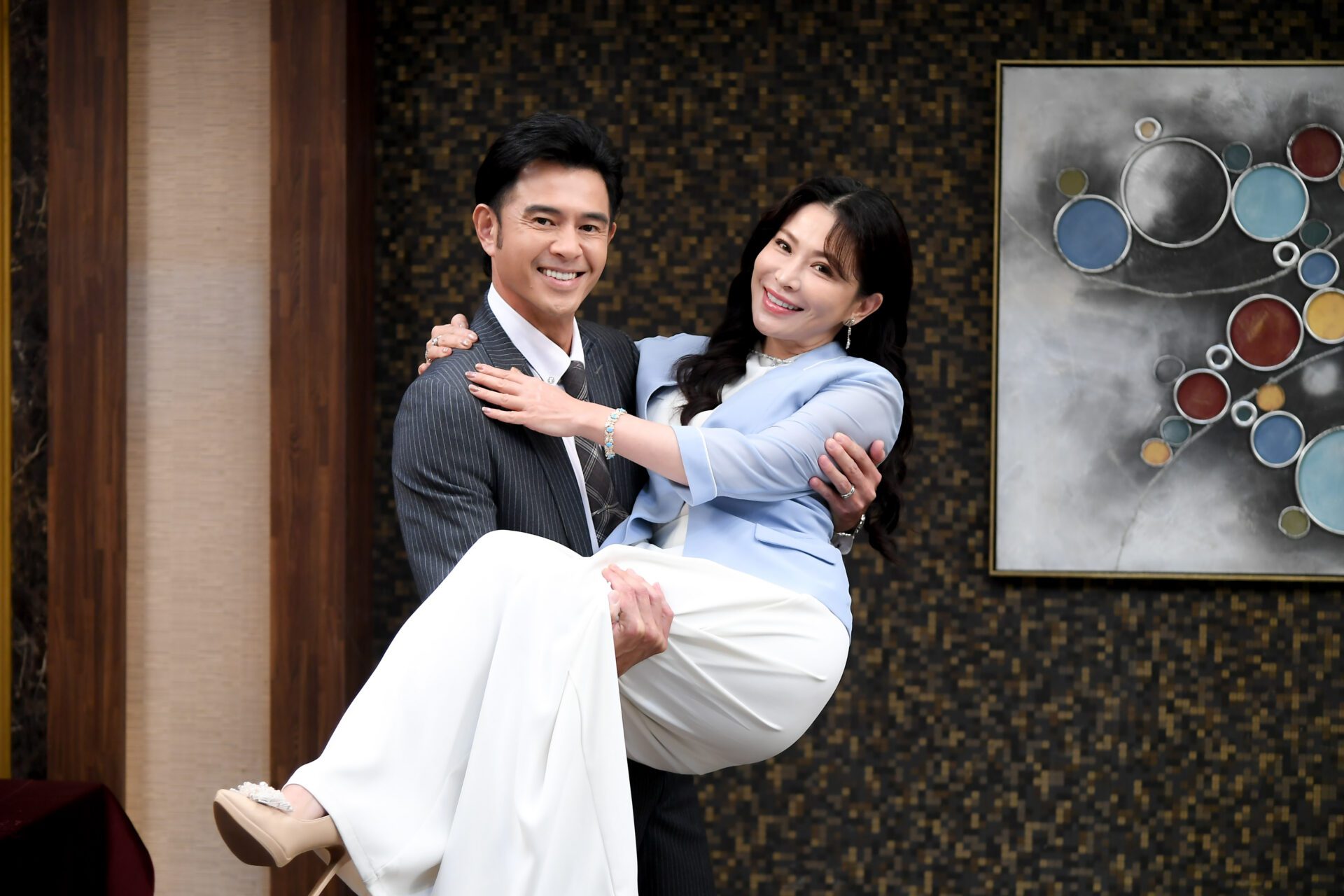 黃玉榮 德馨《百味人生》組白目夫妻 台式英語笑翻全場 黃玉榮 德馨《百味人生》組白目夫妻 台式英語笑翻全場