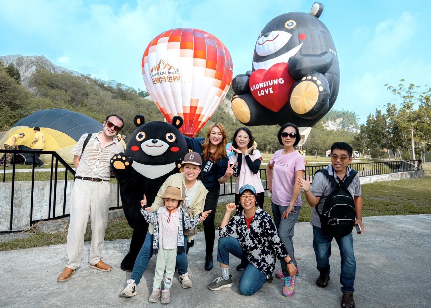 「2025高雄愛．月熱氣球」月世界盛大啟航　前3天湧入逾4萬人次