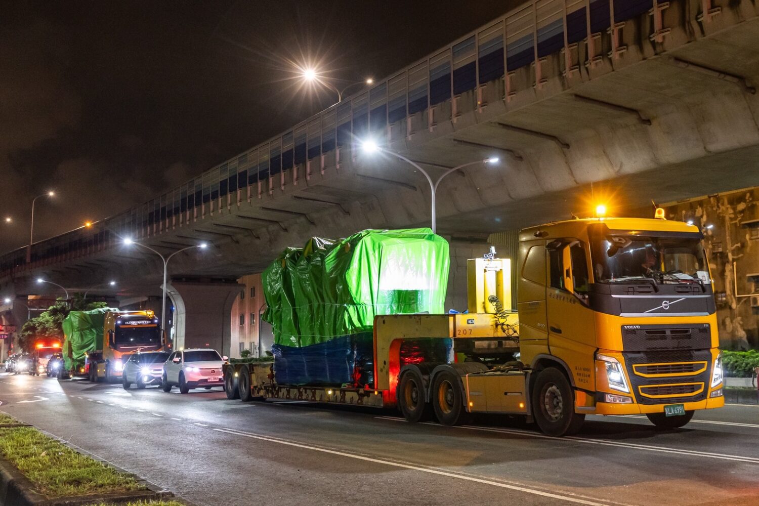 高雄捷運岡山路竹延伸線能源調度中心(BSS7)大型設備 運輸及設備進場 高雄捷運岡山路竹延伸線能源調度中心(BSS7)大型設備 運輸及設備進場