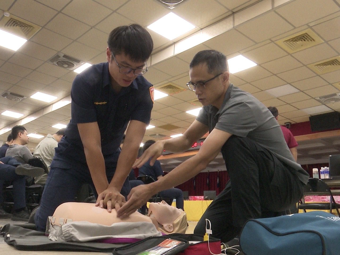 員警齊聚學習急救技能 中壢分局長林鼎泰：爭取黃金搶救時間