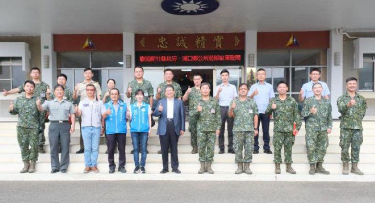中秋佳節將近 楊文科縣長親率隊慰勞駐竹國軍官兵 中秋佳節將近 楊文科縣長親率隊慰勞駐竹國軍官兵