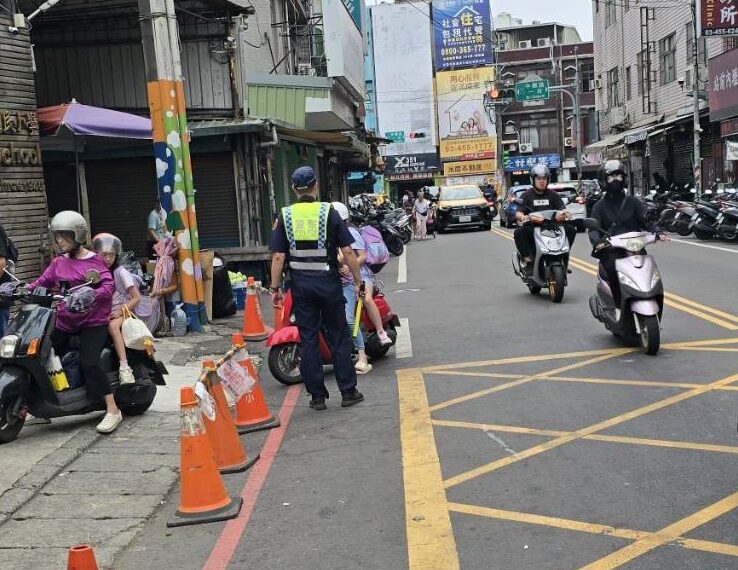 中秋連假不打烊!壢警雙管齊下維護治安、交通 中秋連假不打烊!壢警雙管齊下維護治安、交通