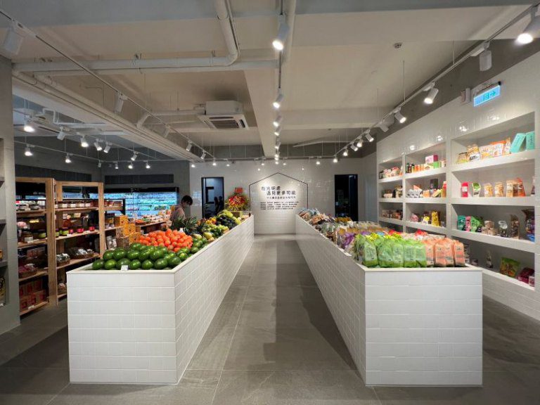 跨越產銷鴻溝 竹北農會光明門市開幕打造農業與科技的永續生態圈 跨越產銷鴻溝 竹北農會光明門市開幕打造農業與科技的永續生態圈